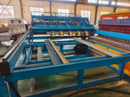Fence Height 1530mm Mesh Size 50x200mm Fence Mesh Welding Production Line