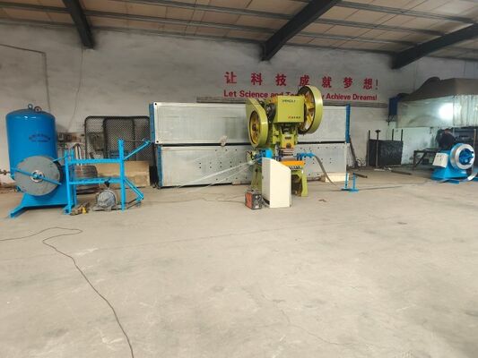 punch Pressure 63T BTO-22 11 Strips Razor Wire Making Machine