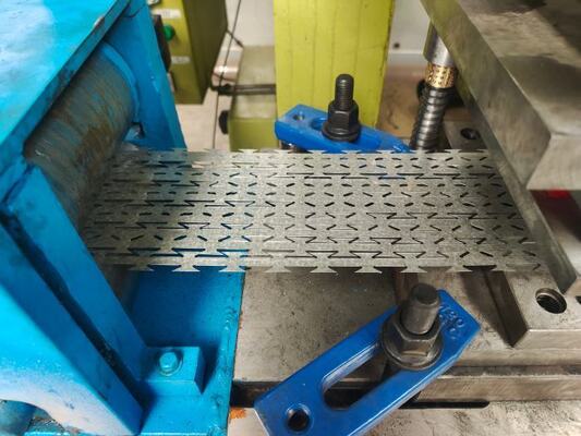 Border Defence BTO-22 razor 11 strips Razor Barbed Wire Machine