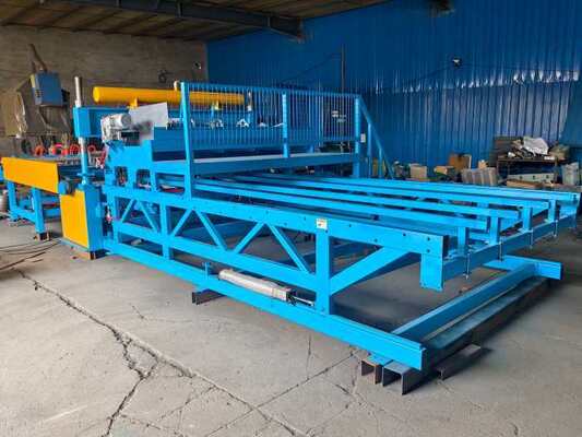 Tamaño de rebar 4-8mm Soldadura neumática 6m de longitud máquina de soldadura de malla de alambre